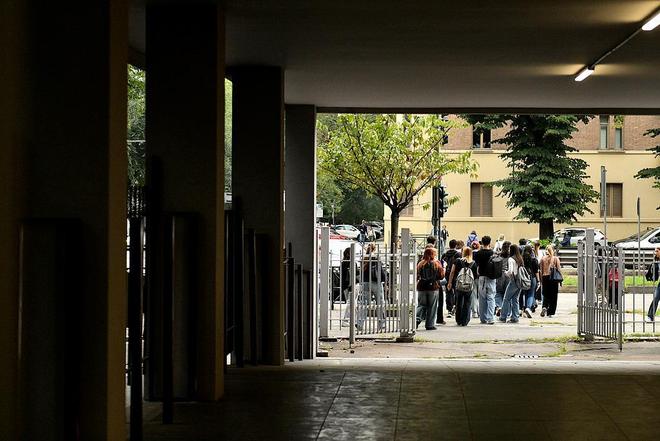 6%的学校安装空调意大利超长暑假的启示凯发·k8国际暑假97天仍不能开学!仅(图5) 6%的学校安装空调意大利超长暑假的启示凯发·k8国际暑假97天仍不能开学!仅(图5)