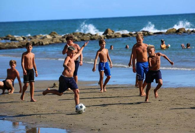 6%的学校安装空调意大利超长暑假的启示凯发·k8国际暑假97天仍不能开学!仅(图6) 6%的学校安装空调意大利超长暑假的启示凯发·k8国际暑假97天仍不能开学!仅(图6)