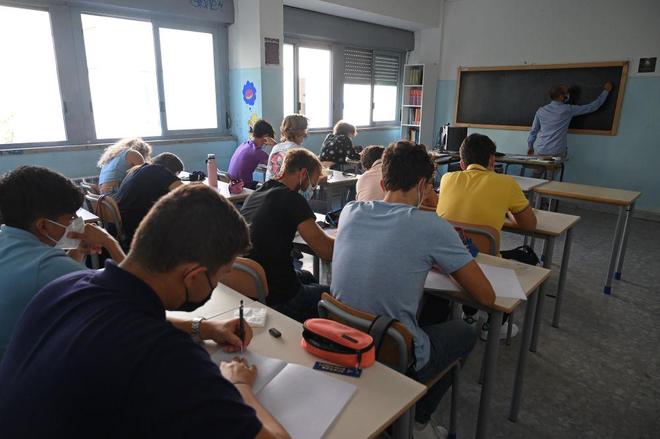 6%的学校安装空调意大利超长暑假的启示凯发·k8国际暑假97天仍不能开学!仅(图11) 6%的学校安装空调意大利超长暑假的启示凯发·k8国际暑假97天仍不能开学!仅(图11)